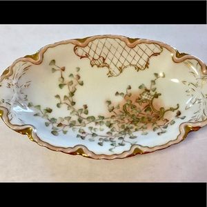 Haviland & Co. 1800s limoge dish - vintage item